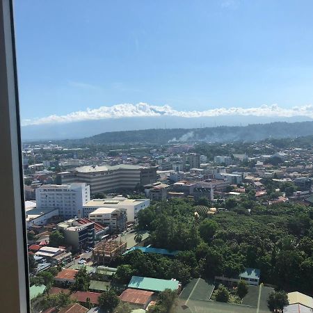 Апартаменты Avida Towers Davao Экстерьер фото